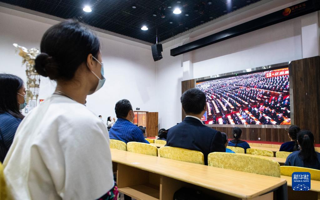 奋进！在伟大复兴的新征程上——党的二十大报告在各地干部群众中